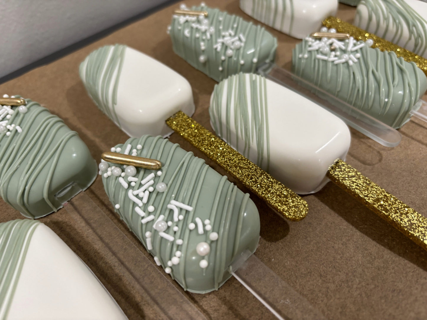 Custom Cakesicles